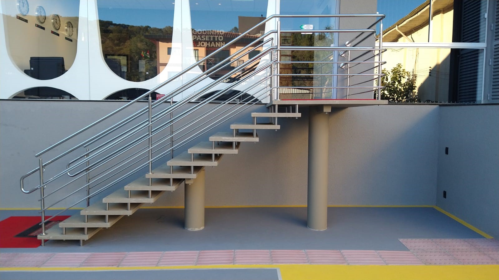 escadas pré-moldadas